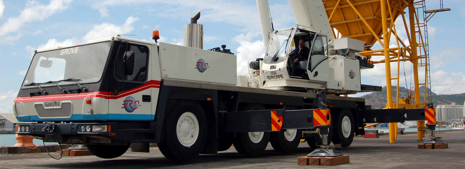 ERC lifting specialists in Mauritius Crane rentals in Mauritius