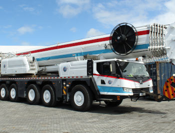 220-t mobile crane for rent in Mauritius